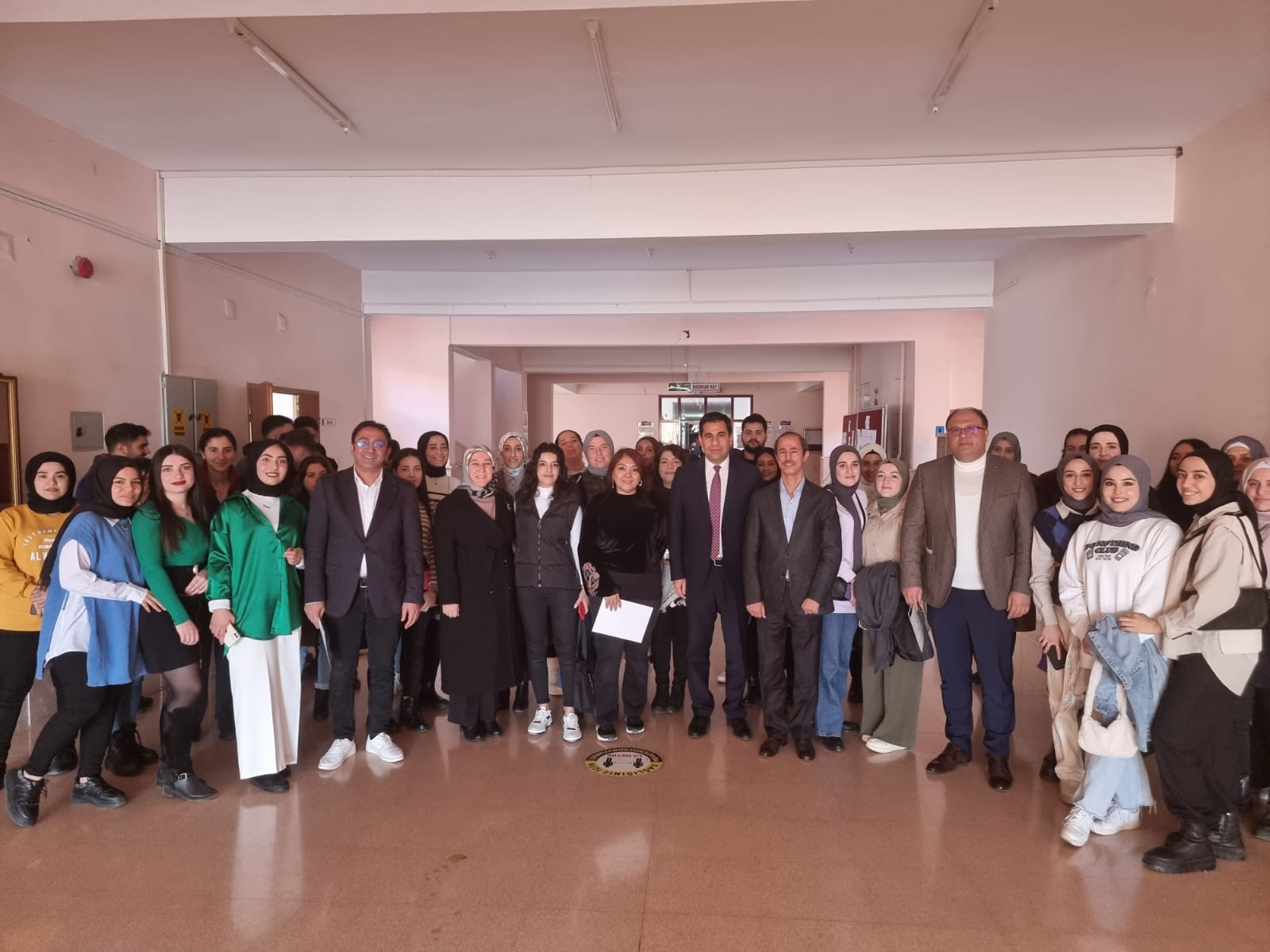 29 Aralık 2022 tarihinde Prof. Dr. Abdullah Soysal başkanlığında Sağlık Kurumlarında Liderlik dersi kapsamında Liderlik Paneli düzenlenmiştir. 